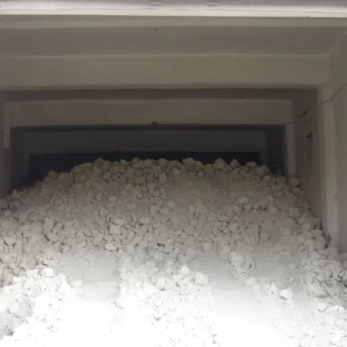 Chalk powder packed bags